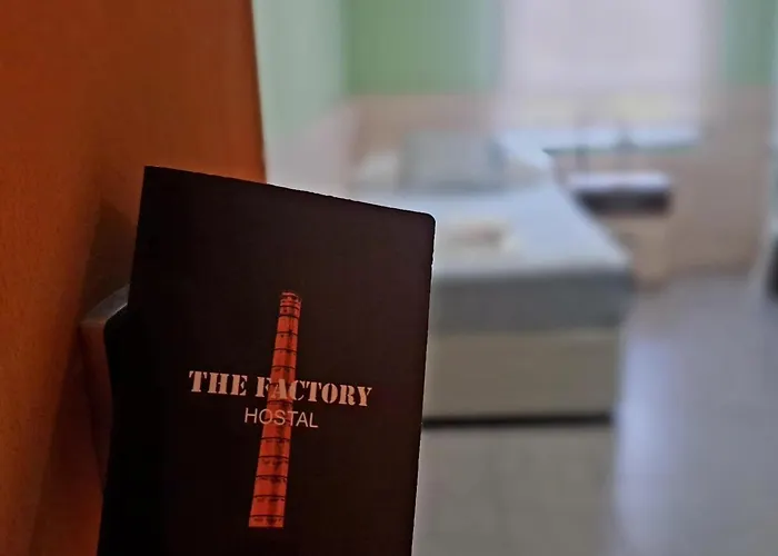 The Factory Hall * סגוביה